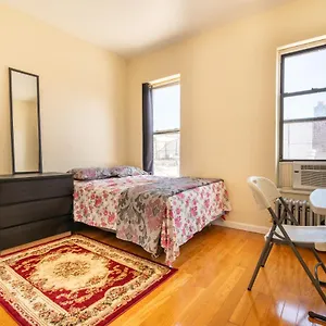 Guest house Empire Blvd