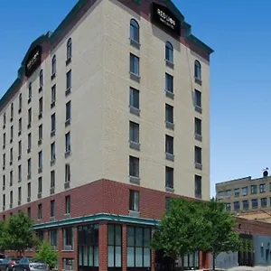 Red Lion & Long Island Hotel