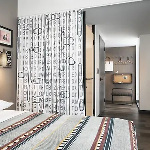 Moxy Downtown Hotel Louisville