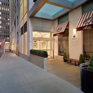 Doubletree By Hilton Downtown Hotell