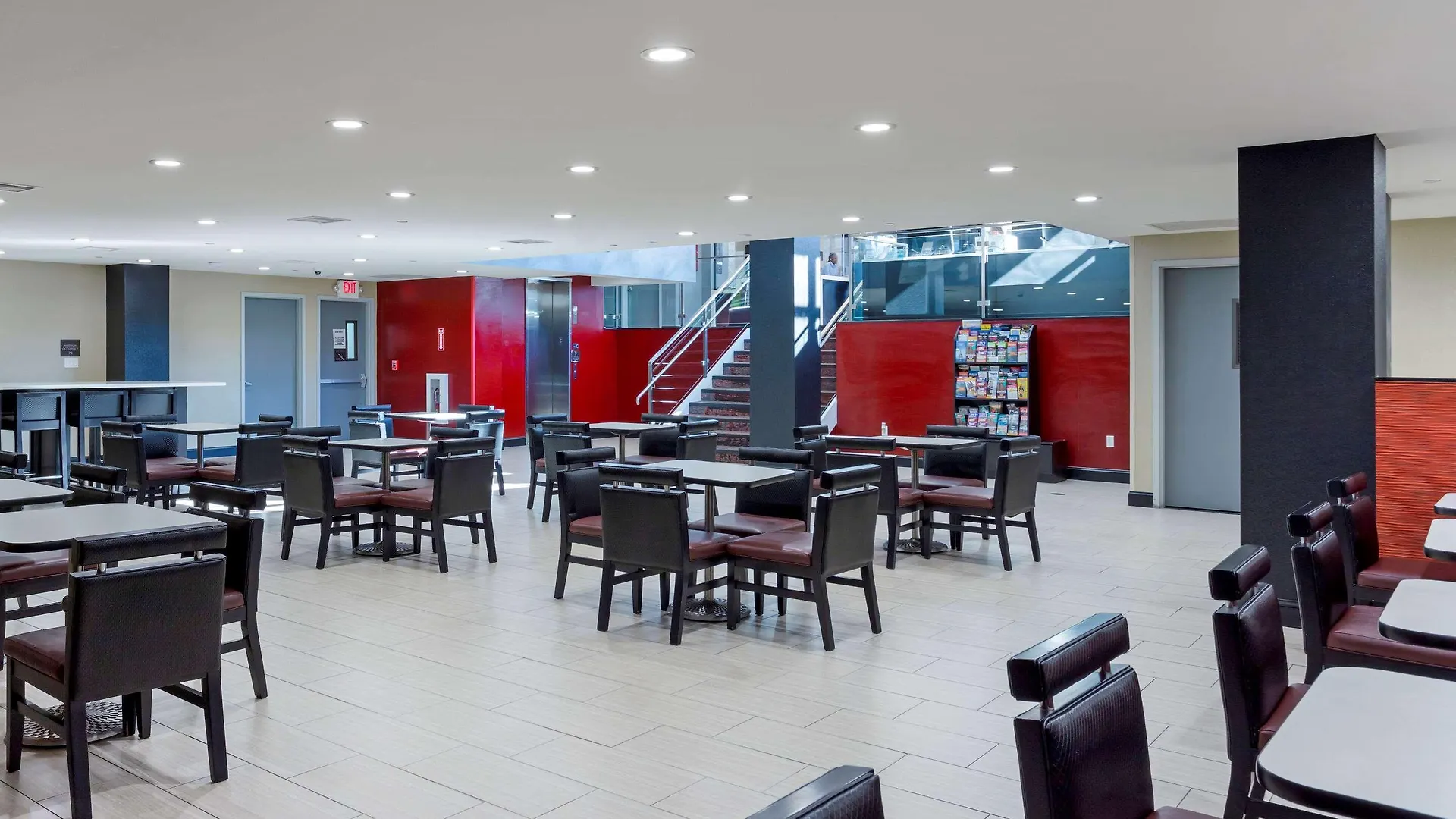 Comfort Inn & Suites Near Stadium Nowy Jork Hotel