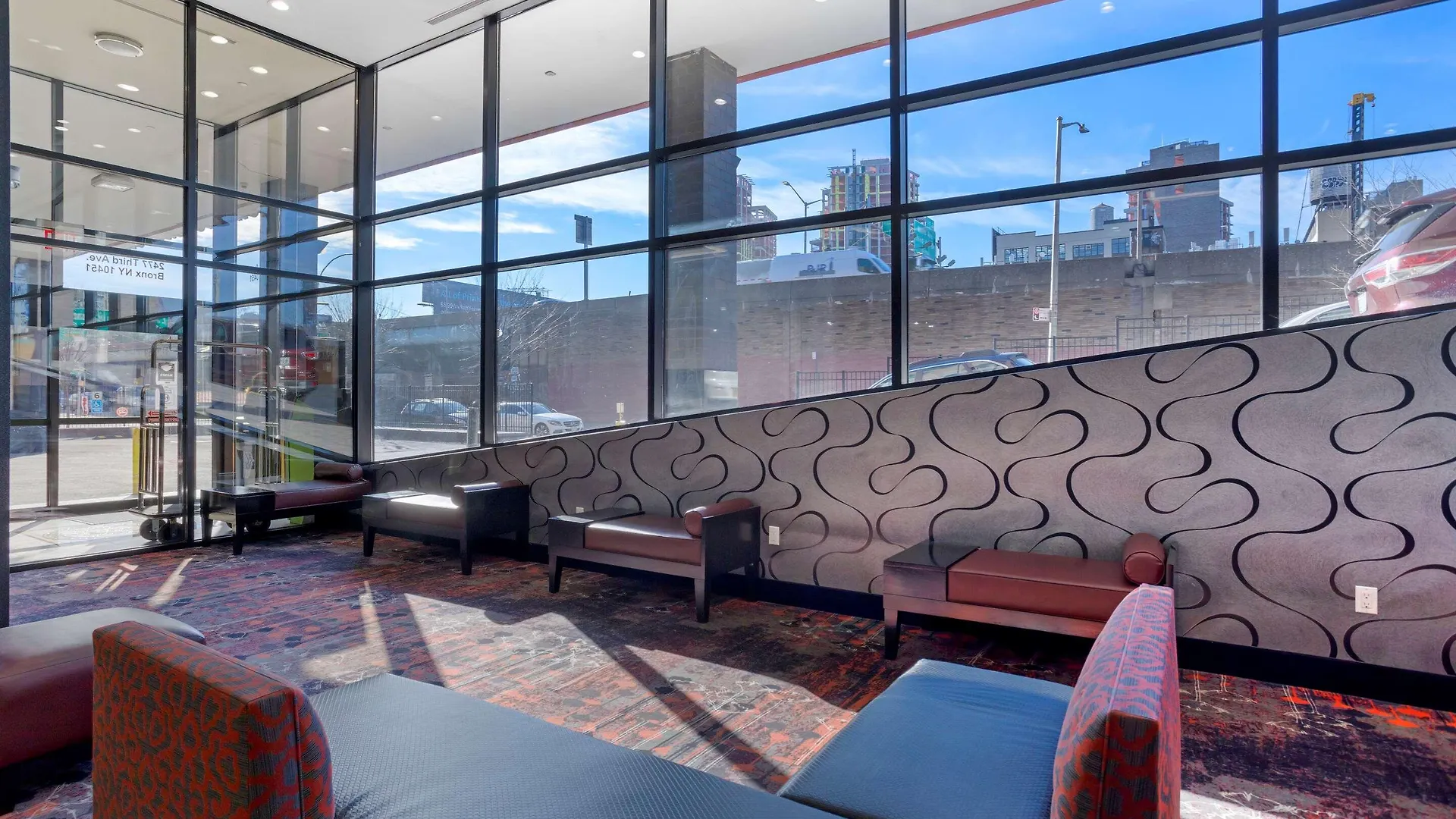 Hotell Comfort Inn & Suites Near Stadium New York
