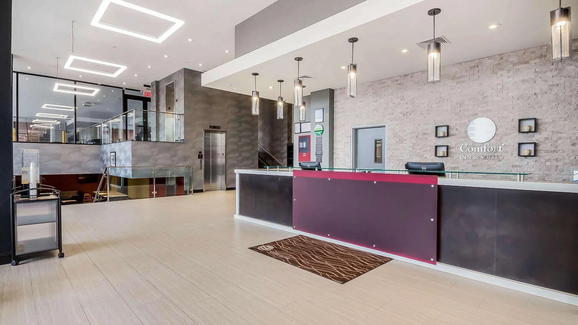 Comfort Inn & Suites Near Stadium New York 3*,  USA